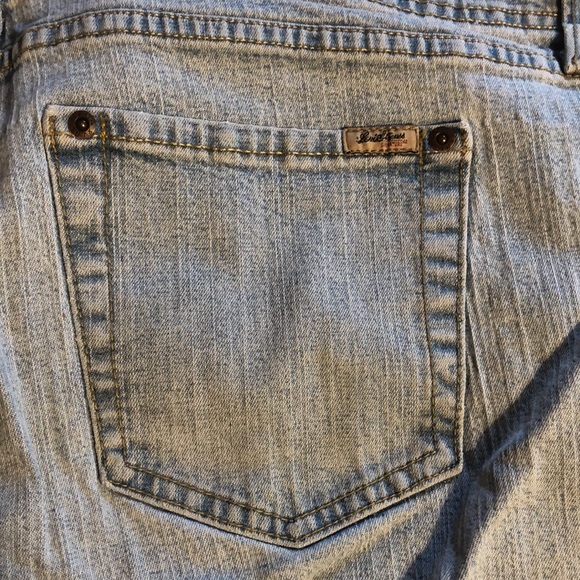 Levi Strauss Jean Shorts - Picture 7 of 10